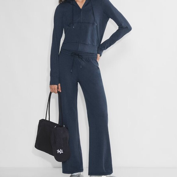 $78 Aritzia Golden SoftBound Breathe Full Zip Hoodie Women's Zip-Up Hoodie S - Picture 14 of 16